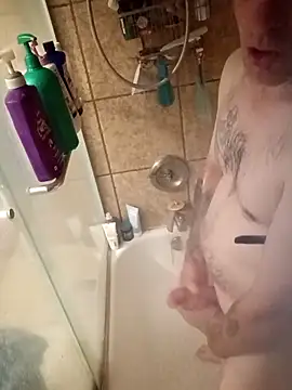 Snapshot of Gain2in1 chatting on 11.10.25 Gain2in1 online show from 11.10.25