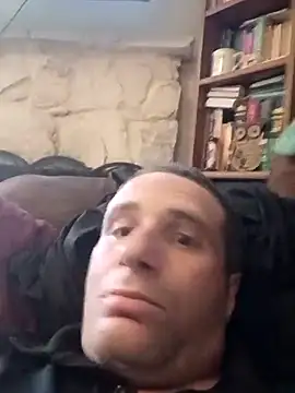 Snapshot of Gain2in1 chatting on 11.15.25 Gain2in1 online show from 11.15.25