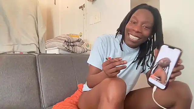 littyleesh1 online show from 09.13.25