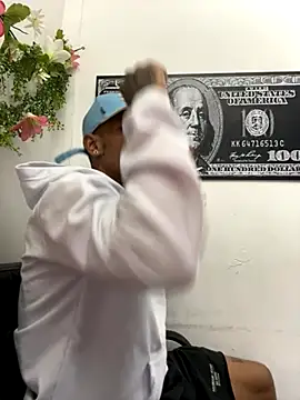 Snapshot of carl_jhonson821 chatting on 10.21.25 carl jhonson821 online show from 10.21.25