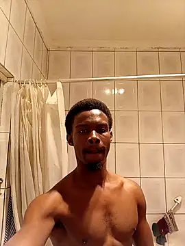 Snapshot of donchico0 chatting on 09.08.25 donchico0 online show from 09.08.25