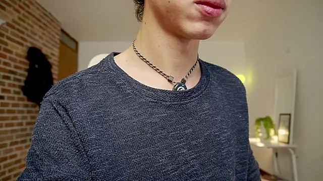 Snapshot of boream chatting on 10.21.25 boream online show from 10.21.25