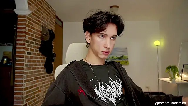 Snapshot of boream chatting on 10.27.25 boream online show from 10.27.25