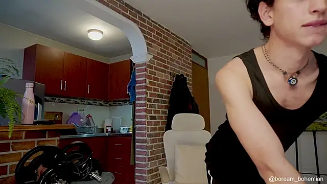 Snapshot of boream chatting on 11.24.25 boream online show from 11.24.25