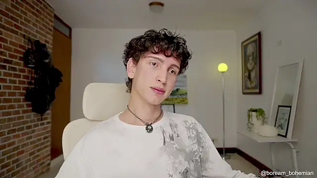 Snapshot of boream chatting on 12.04.25 boream online show from 12.04.25