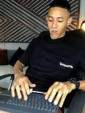 B Wild online show from 10.17.25