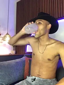 B Wild online show from 11.04.25