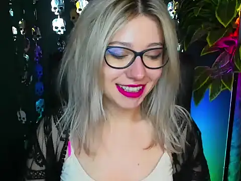 loveHeidi online show from 10.15.25