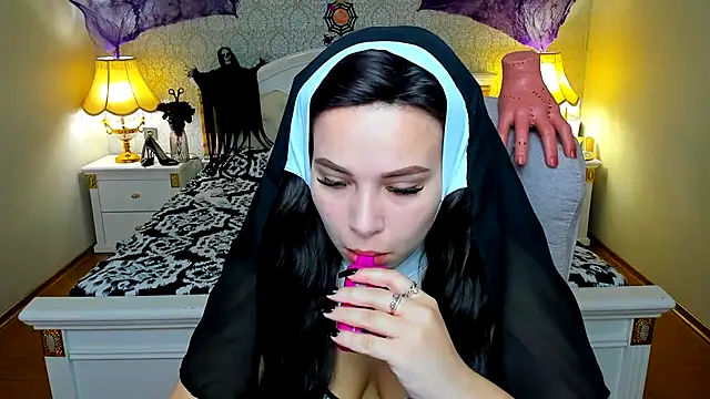 OmniaSher online show from 10.28.25