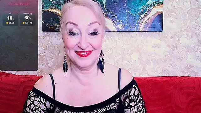 Snapshot of _Sara__Smith_ chatting on 04.27.26 Sara Smith online show from 04.27.26