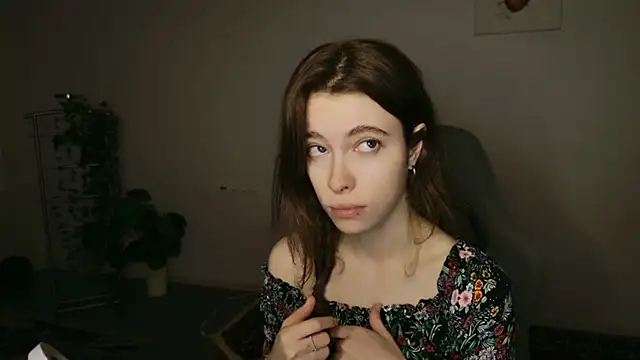 Snapshot of Yoka_paradoXXX chatting on 11.18.25 Yoka paradoXXX online show from 11.18.25