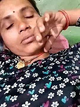 KIRTI12 HOT online show from 10.31.25