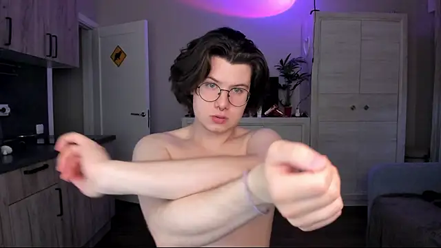 Derek Shameless online show from 07.05.26