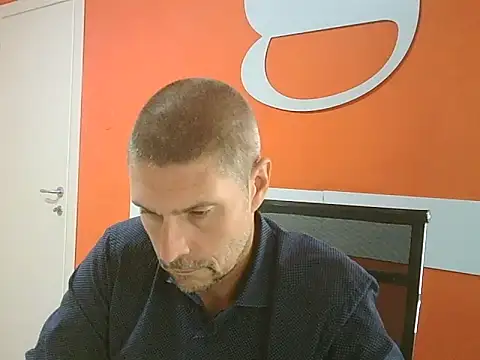 Snapshot of max79ve31 chatting on 09.22.25 max79ve31 online show from 09.22.25