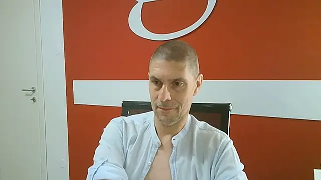 Snapshot of max79ve31 chatting on 06.16.26 max79ve31 online show from 06.16.26