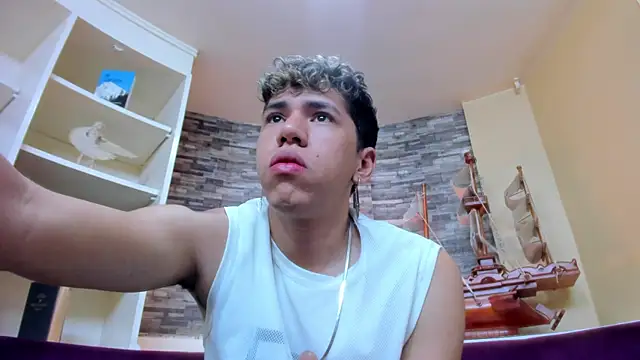 Snapshot of PoisonGuys chatting on 11.27.25 PoisonGuys online show from 11.27.25