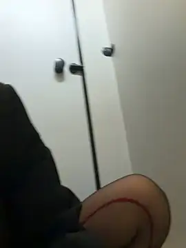 Snapshot of wemroudeyu chatting on 01.08.26 wemroudeyu online show from 01.08.26