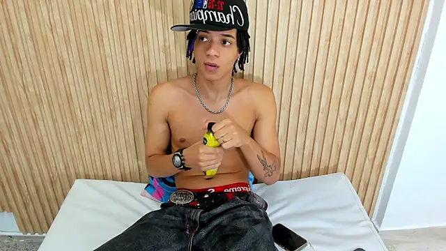 Snapshot of MARSHALL_SPENCER chatting on 10.11.25 MARSHALL SPENCER online show from 10.11.25