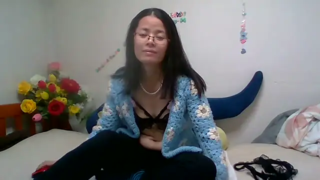 sweethanajapanese online show from 12.16.25