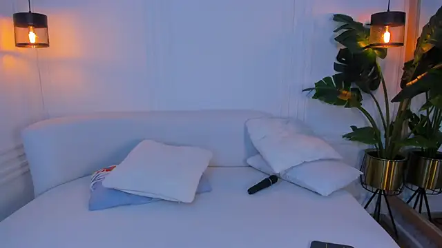 Snapshot of Dafne_Hillss chatting on 10.01.25 Dafne Hillss online show from 10.01.25