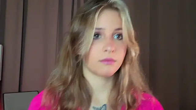 Snapshot of LoveSeekins chatting on 04.04.26 LoveSeekins online show from 04.04.26