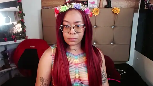 Snapshot of MIA__SPENCER chatting on 01.06.26 MIA SPENCER online show from 01.06.26