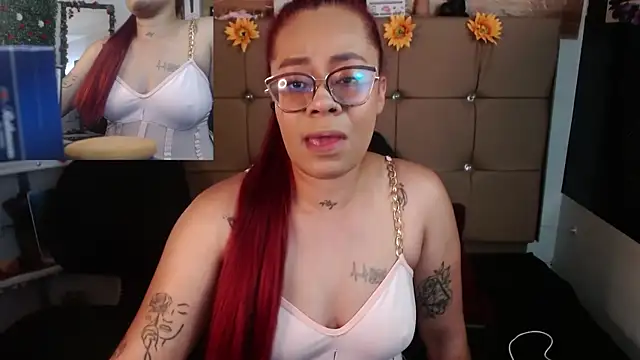 Snapshot of MIA__SPENCER chatting on 01.07.26 MIA SPENCER online show from 01.07.26