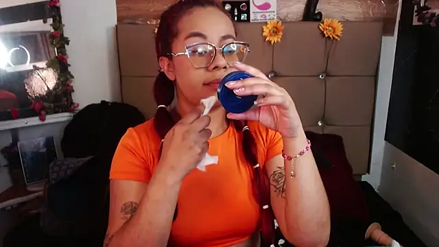 Snapshot of MIA__SPENCER chatting on 01.15.26 MIA SPENCER online show from 01.15.26