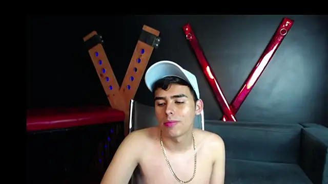 Snapshot of Matthewlodge chatting on 10.26.25 Matthewlodge online show from 10.26.25