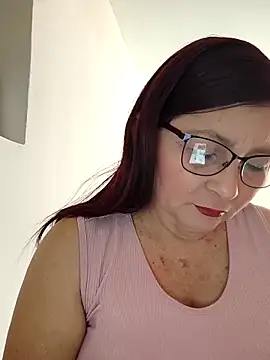 Snapshot of marfil_milf chatting on 02.26.26 marfil milf online show from 02.26.26