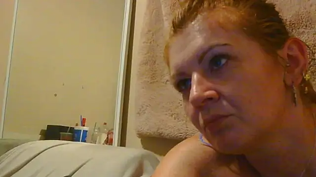 nakedgarbageperson online show from 08.01.26