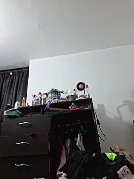 carolinerue online show from 02.22.26