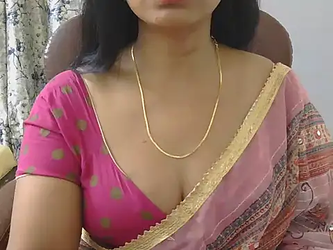 MISS SOMIYA online show from 03.07.26