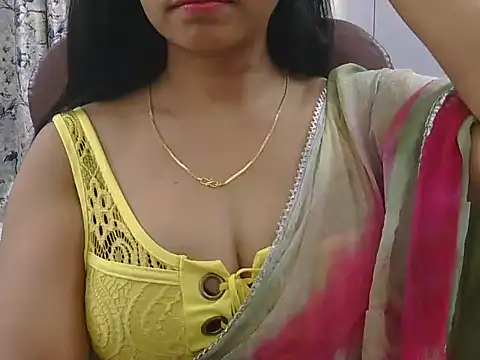 MISS SOMIYA online show from 03.25.26