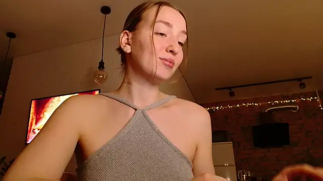 WhitePrincessLuna online show from 12.04.25