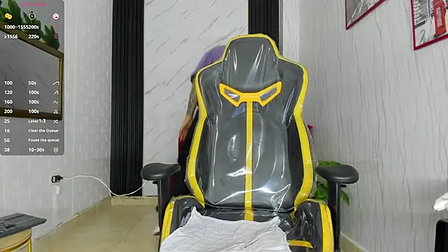 xKevyn online show from 10.21.25