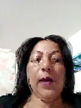 Snapshot of Misshot_01 chatting on 09.24.25 Misshot 01 online show from 09.24.25
