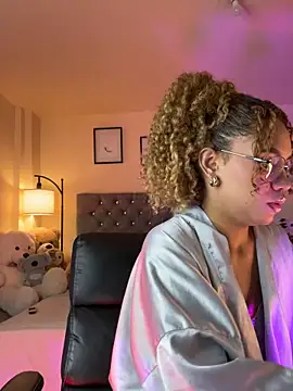 Snapshot of OxanaFedorova1- chatting on 02.23.26 OxanaFedorova1- online show from 02.23.26