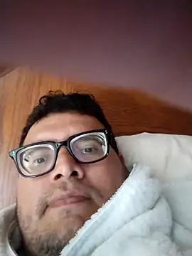 Santiagoqro85 online show from 09.20.25