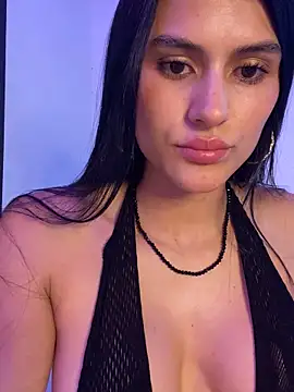 Snapshot of juliana1920 chatting on 09.11.25 juliana1920 online show from 09.11.25