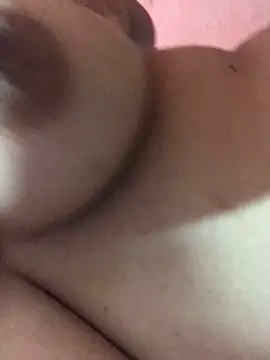 Snapshot of luzmelzinha chatting on 03.21.26 luzmelzinha online show from 03.21.26