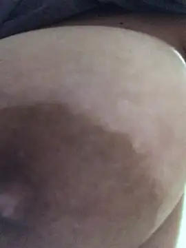 Snapshot of luzmelzinha chatting on 03.28.26 luzmelzinha online show from 03.28.26