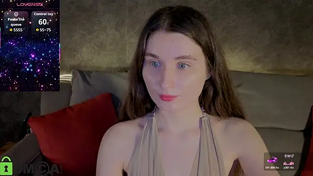 Snapshot of Raybe-Vins chatting on 11.24.25 Raybe-Vins online show from 11.24.25