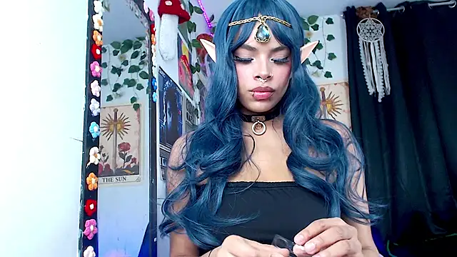 Raven luv online show from 10.10.25