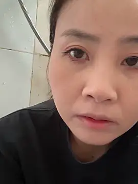 Snapshot of wly2028 chatting on 12.04.25 wly2028 online show from 12.04.25