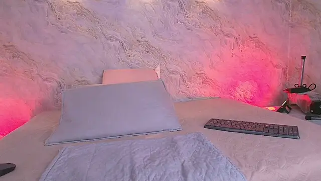 abbyrouss  online show from 10.16.25