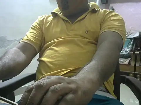 Famit025 online show from 12.17.25