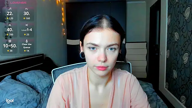 Snapshot of bonnybimi chatting on 10.15.25 bonnybimi online show from 10.15.25