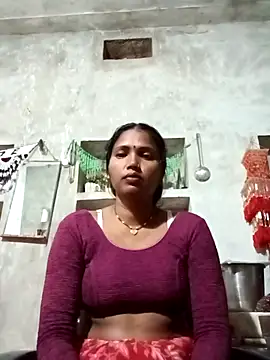 Snapshot of Cm_pooja chatting on 10.06.25 Cm pooja online show from 10.06.25