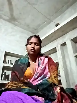 Snapshot of Cm_pooja chatting on 11.08.25 Cm pooja online show from 11.08.25